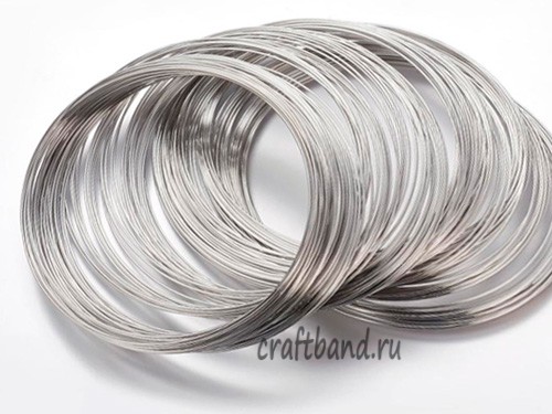 Проволока с памятью платиновая для колье  0,1*11,5 см., 1 виток
